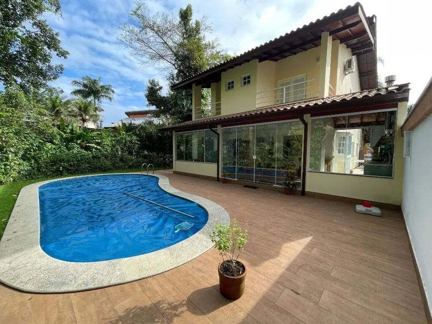 Foto 1 de Casa com 4 quartos à venda, 300m2 em Bertioga - SP