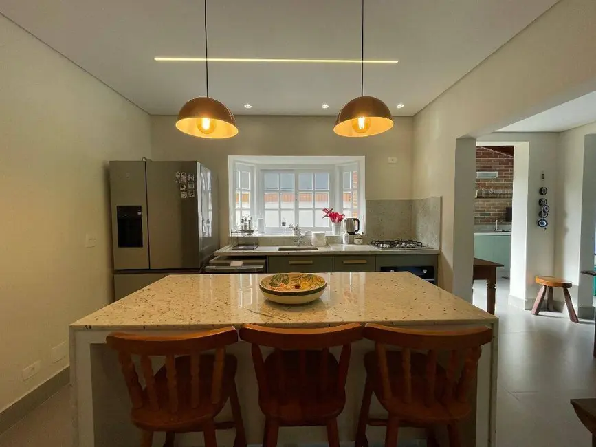 Foto 9 de Casa com 4 quartos à venda, 300m2 em Bertioga - SP