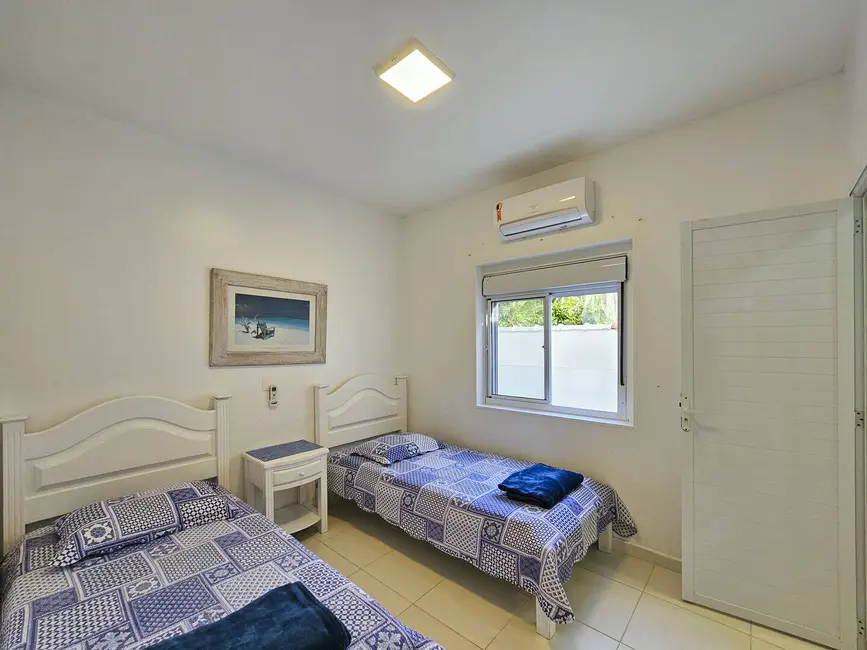 Foto 7 de Casa com 4 quartos à venda, 180m2 em Bertioga - SP