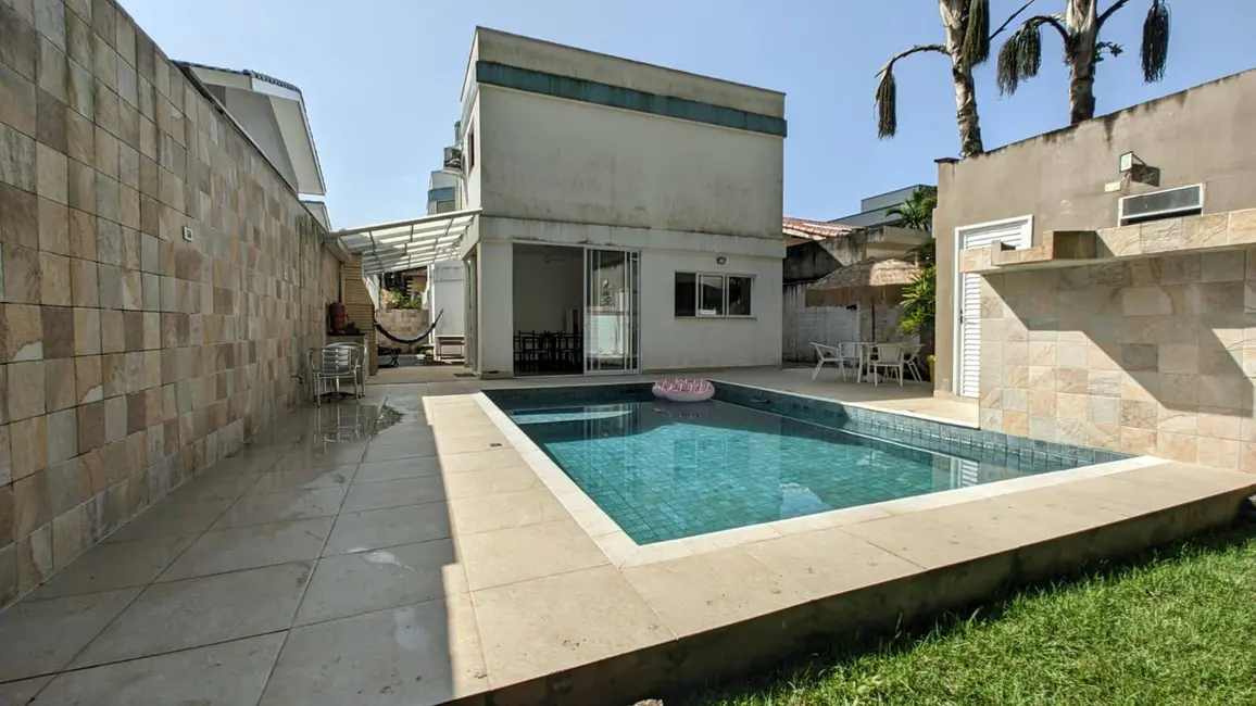 Foto 5 de Casa com 5 quartos à venda, 330m2 em Riviera de São Lourenço, Bertioga - SP