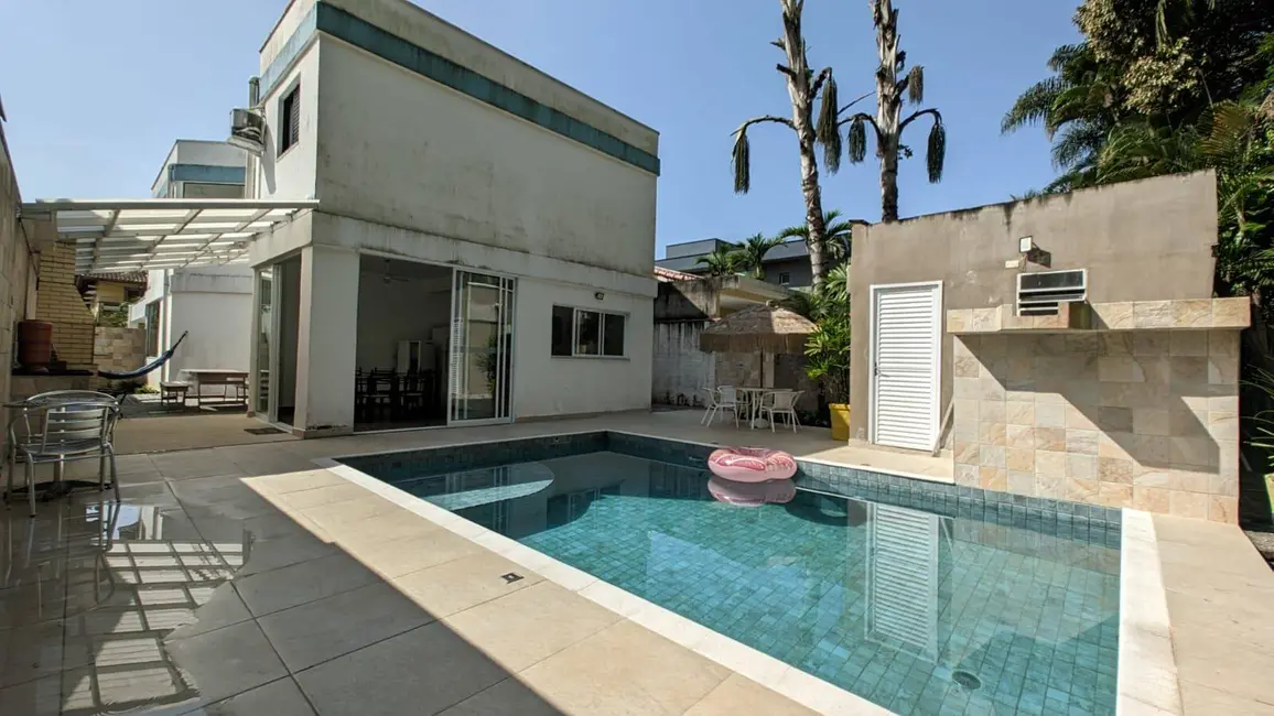 Foto 1 de Casa com 5 quartos à venda, 330m2 em Riviera de São Lourenço, Bertioga - SP
