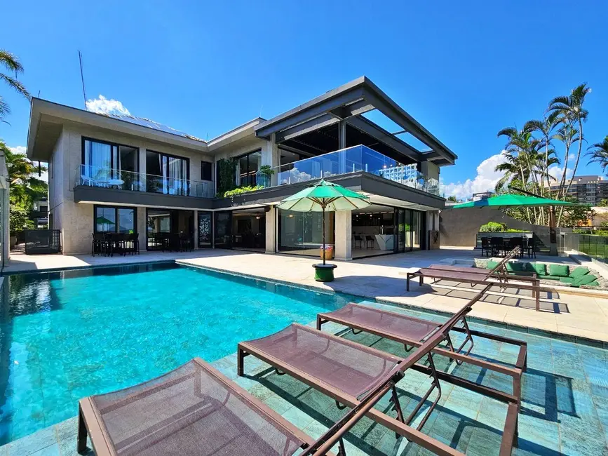 Foto 3 de Casa com 7 quartos à venda, 942m2 em Riviera de São Lourenço, Bertioga - SP