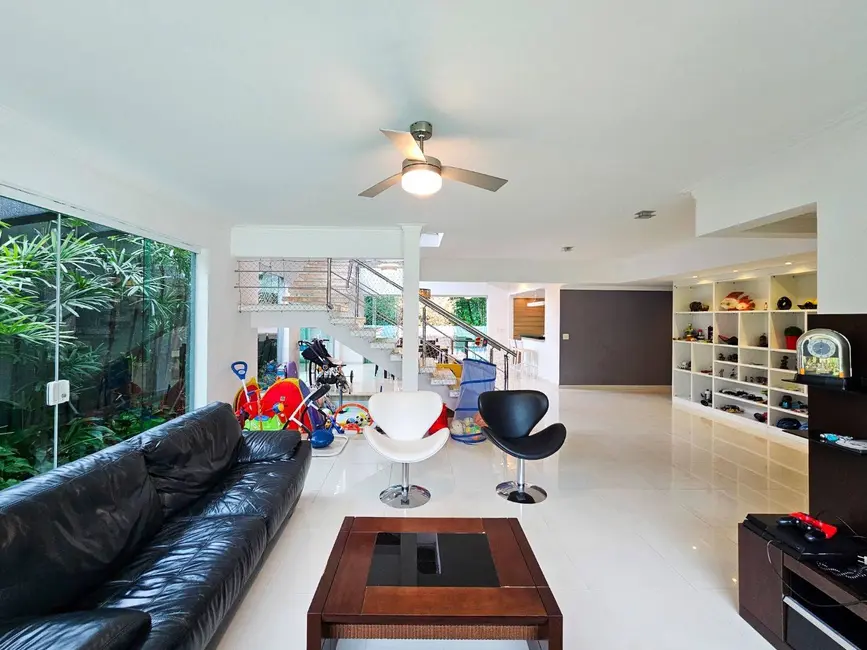 Foto 3 de Casa com 5 quartos à venda, 480m2 em Riviera de São Lourenço, Bertioga - SP