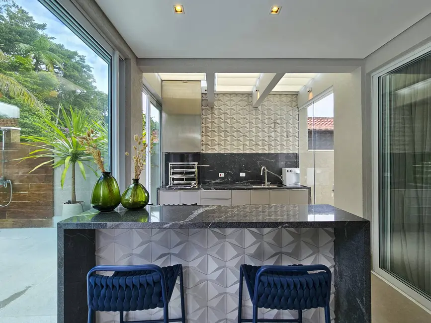 Foto 3 de Casa com 6 quartos à venda, 470m2 em Riviera de São Lourenço, Bertioga - SP