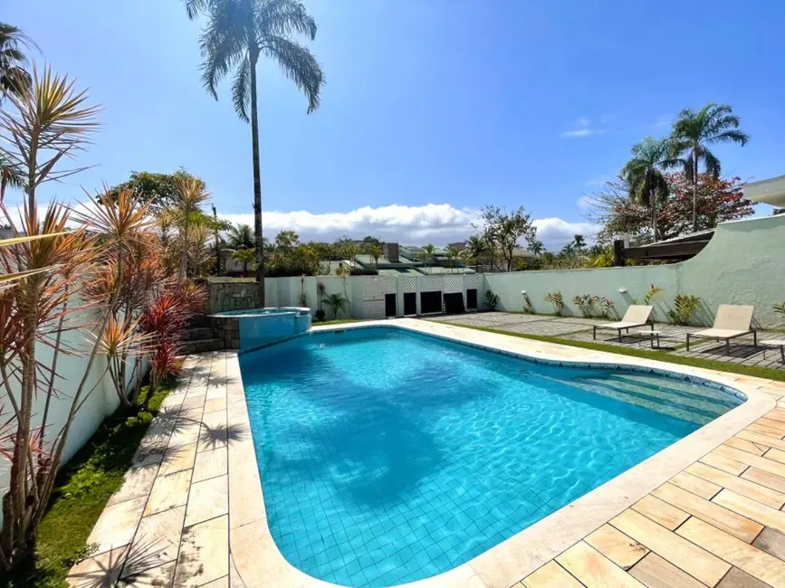 Foto 2 de Casa com 4 quartos à venda, 330m2 em Riviera de São Lourenço, Bertioga - SP