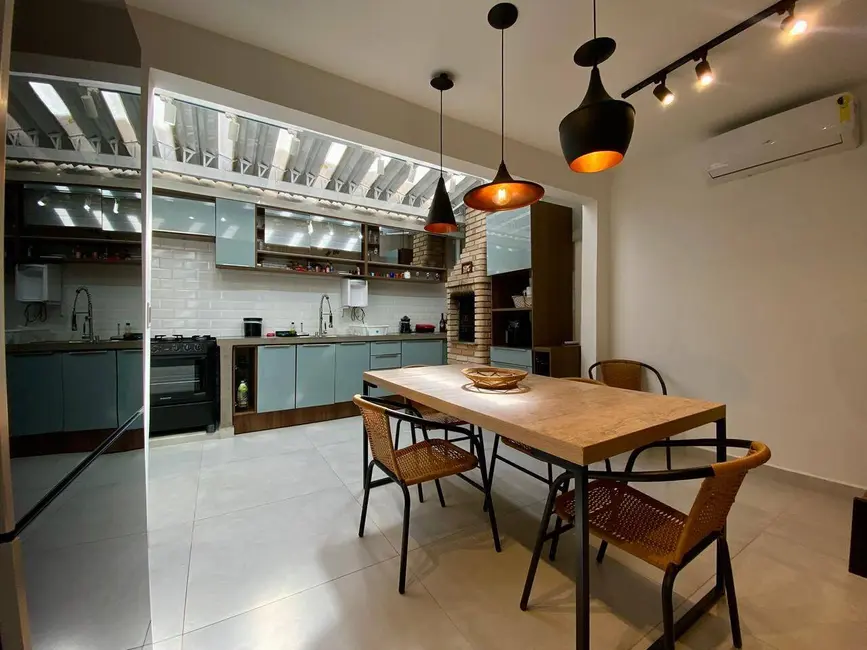 Foto 3 de Casa com 2 quartos à venda, 90m2 em Riviera de São Lourenço, Bertioga - SP