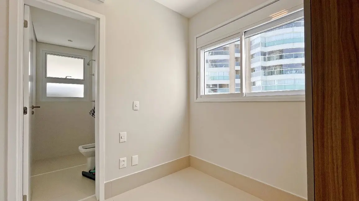 Foto 28 de Apartamento à venda, 133m2 em Riviera de São Lourenço, Bertioga - SP