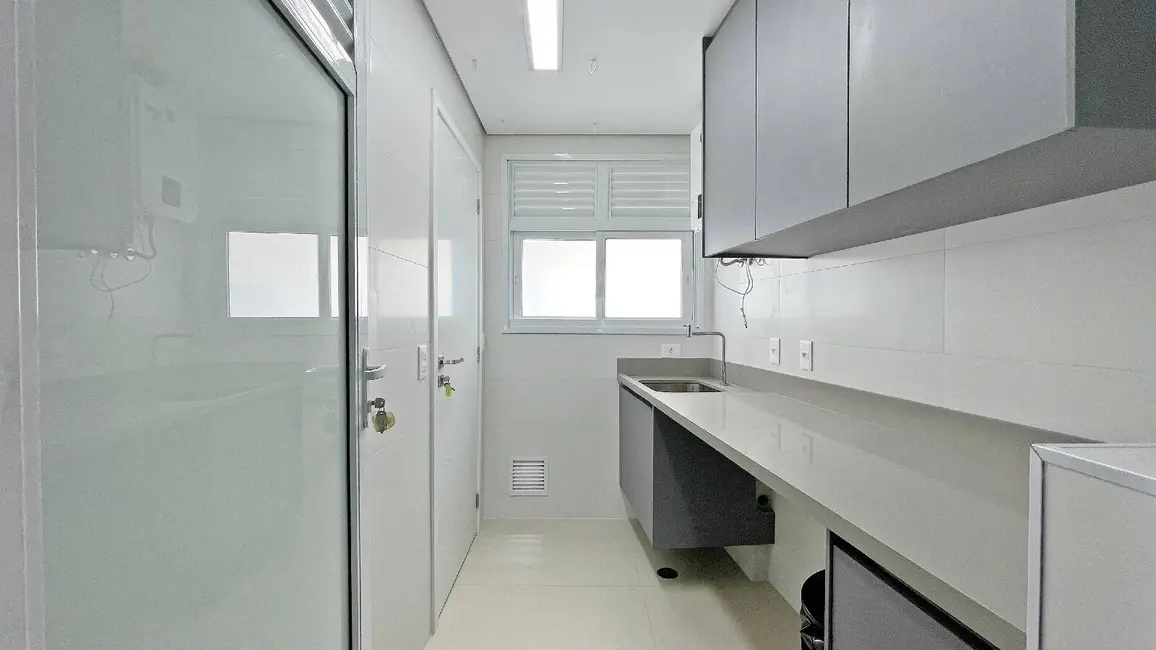 Foto 2 de Apartamento à venda, 133m2 em Riviera de São Lourenço, Bertioga - SP