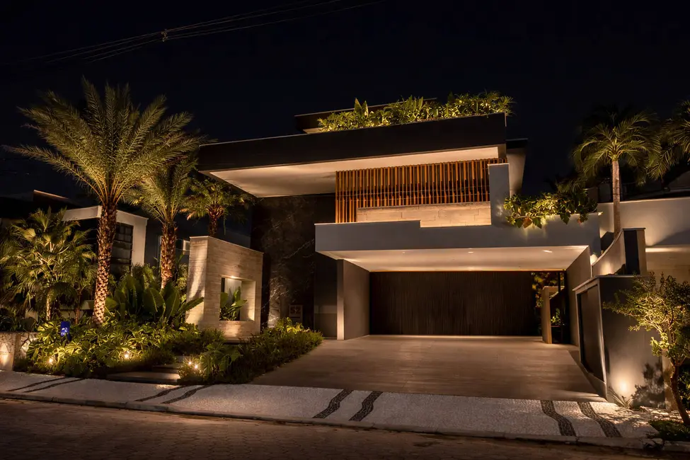 Foto 2 de Casa com 7 quartos à venda, 819m2 em Riviera de São Lourenço, Bertioga - SP