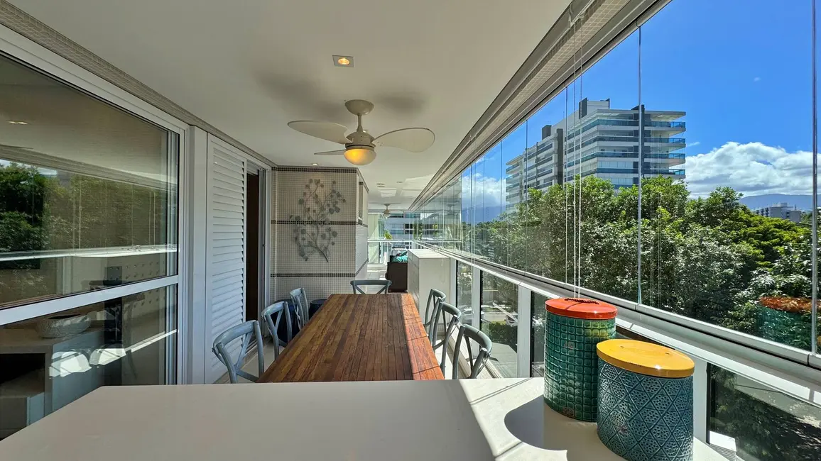 Foto 2 de Apartamento com 3 quartos à venda, 133m2 em Riviera de São Lourenço, Bertioga - SP