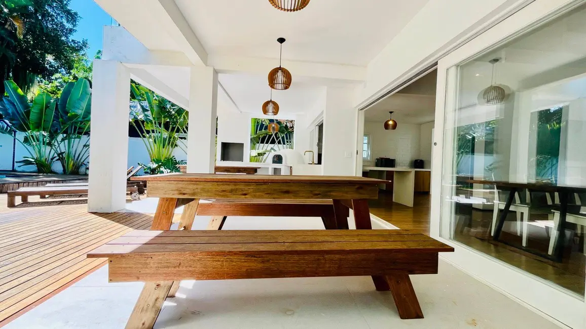 Foto 3 de Casa com 4 quartos à venda, 250m2 em Riviera de São Lourenço, Bertioga - SP