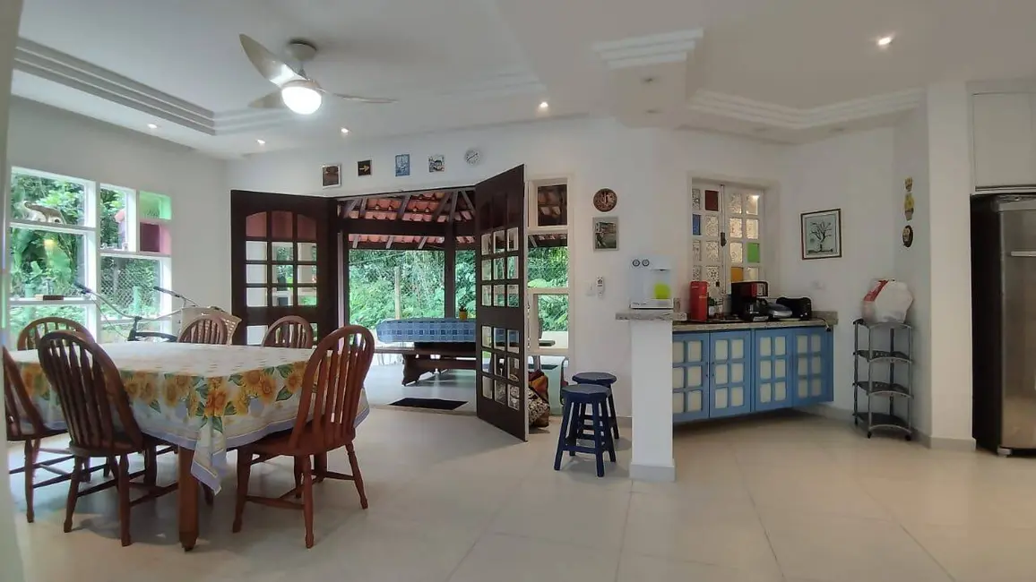 Foto 3 de Casa com 5 quartos à venda, 208m2 em Riviera de São Lourenço, Bertioga - SP