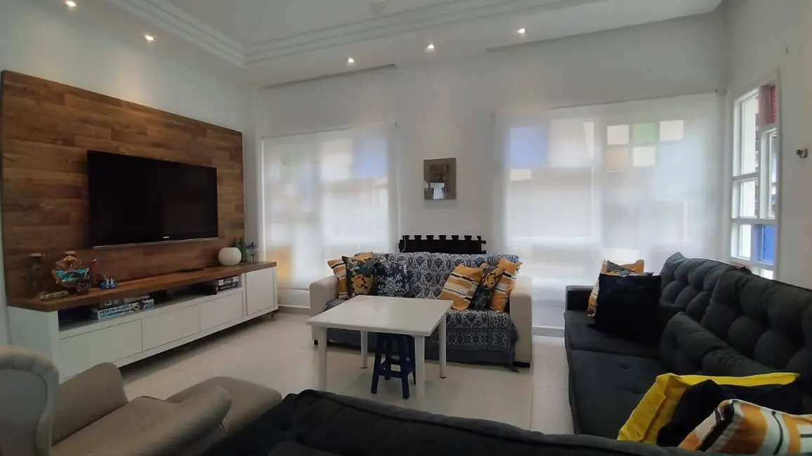 Foto 9 de Casa com 5 quartos à venda, 208m2 em Riviera de São Lourenço, Bertioga - SP