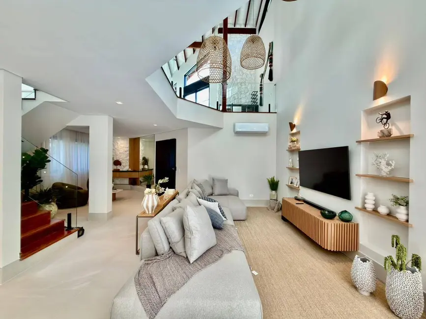 Foto 2 de Casa com 6 quartos à venda, 401m2 em Riviera de São Lourenço, Bertioga - SP