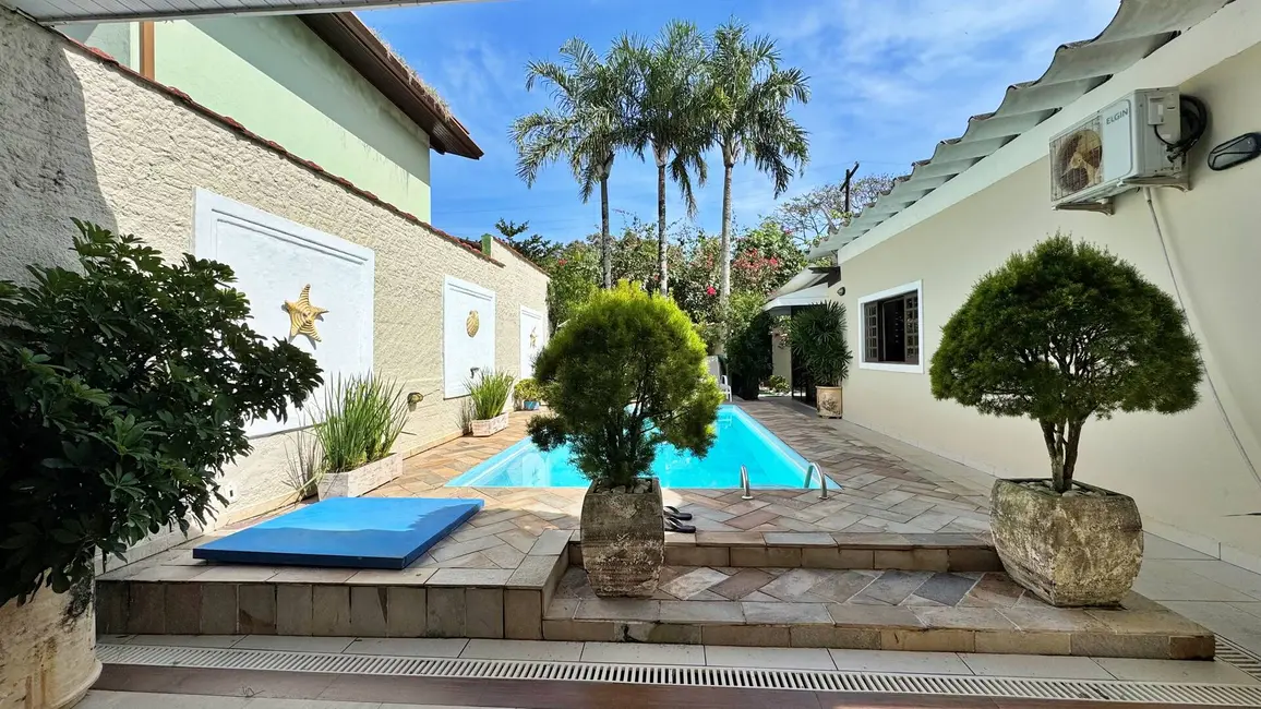 Foto 4 de Casa com 3 quartos à venda, 145m2 em Bertioga - SP