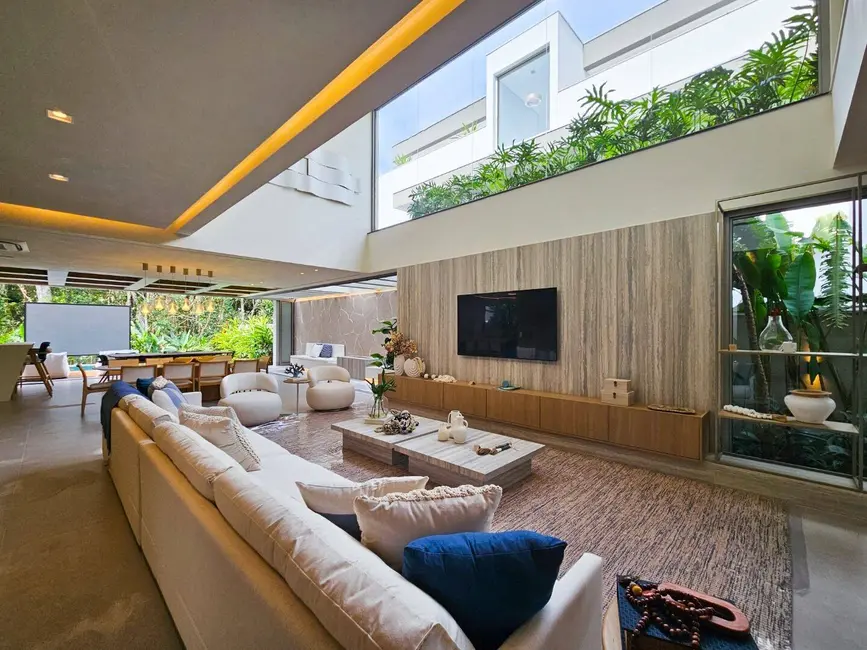 Casa com 6 quartos à venda, 530m2 em Riviera de São Lourenço, Bertioga - SP - imagem 3 Foto 3 de Casa com 6 quartos à venda, 530m2 em Riviera de São Lourenço, Bertioga - SP