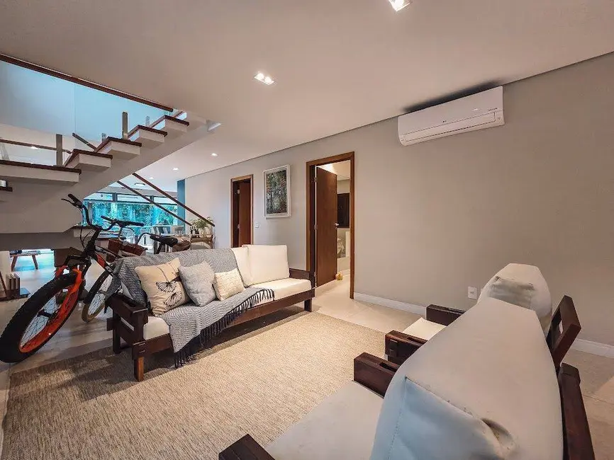 Foto 6 de Casa com 4 quartos à venda, 309m2 em Riviera de São Lourenço, Bertioga - SP