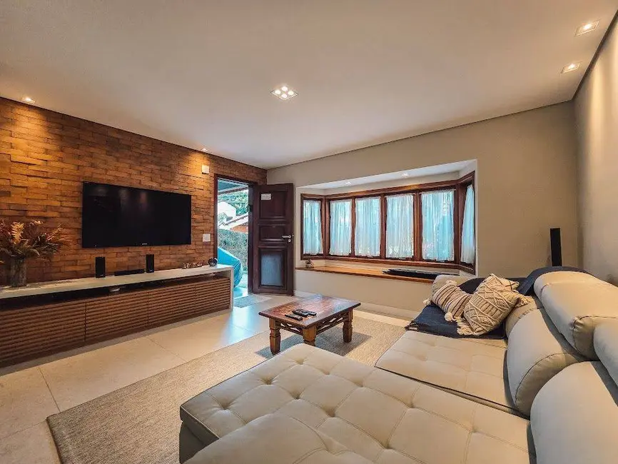 Foto 2 de Casa com 4 quartos à venda, 309m2 em Riviera de São Lourenço, Bertioga - SP