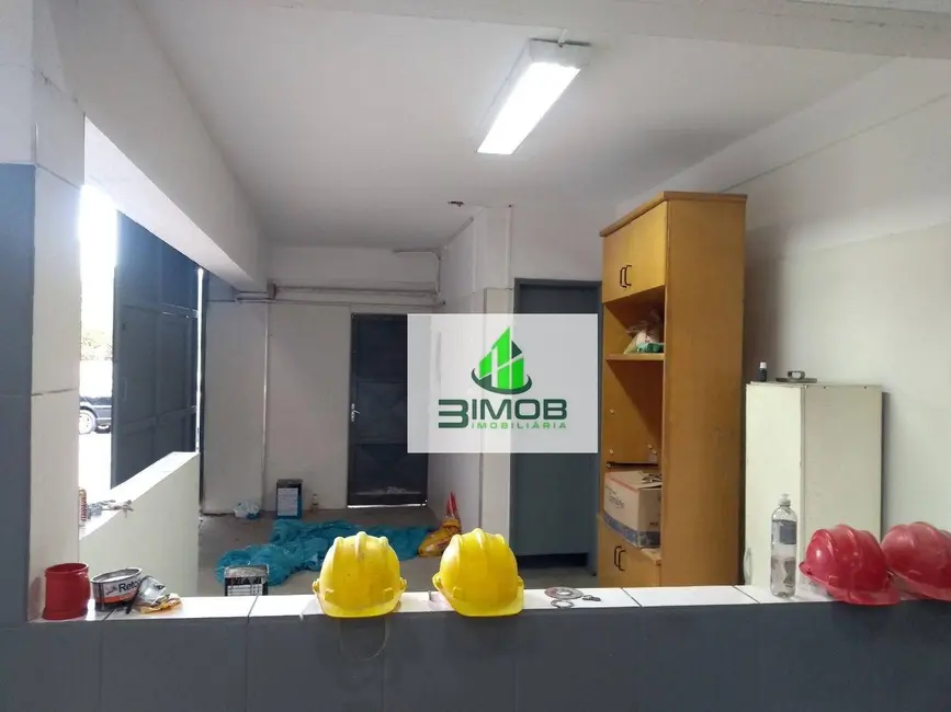 Armazém / Galpão para alugar, 400m2 em Vila Nova Cumbica, Guarulhos - SP - imagem 7 Foto 7 de Armazém / Galpão para alugar, 400m2 em Vila Nova Cumbica, Guarulhos - SP