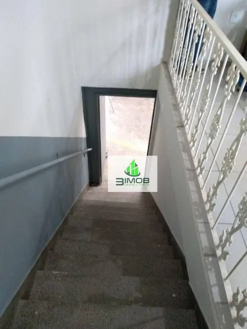 Armazém / Galpão para alugar, 400m2 em Vila Nova Cumbica, Guarulhos - SP - imagem 4 Foto 4 de Armazém / Galpão para alugar, 400m2 em Vila Nova Cumbica, Guarulhos - SP