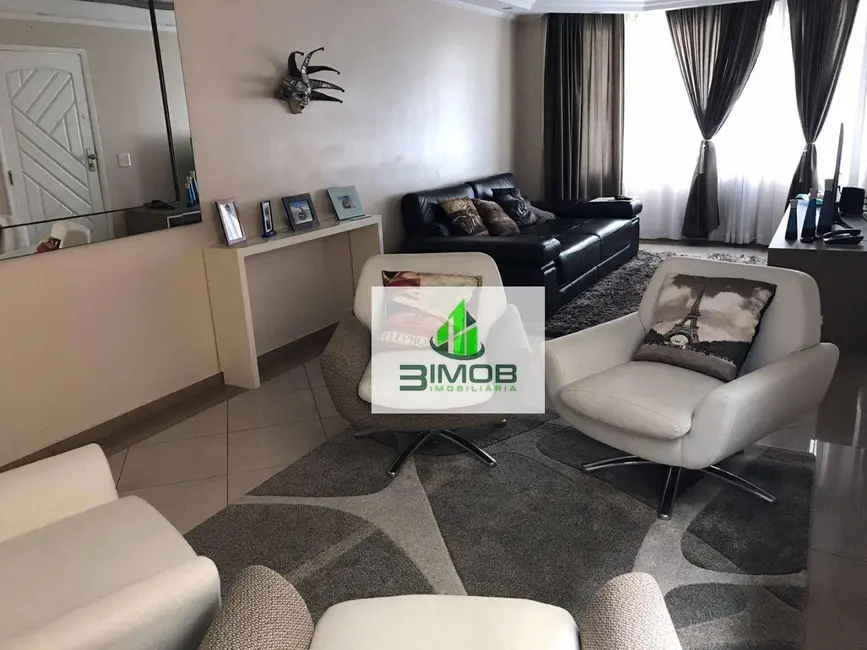 Sobrado com 3 quartos à venda, 180m2 em Vila Dom Pedro II, São Paulo - SP - imagem 3 Foto 3 de Sobrado com 3 quartos à venda, 180m2 em Vila Dom Pedro II, São Paulo - SP