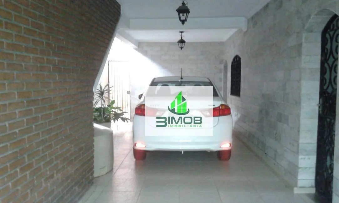 Casa com 6 quartos para alugar, 184m2 em Vila Guilherme, São Paulo - SP - imagem 2 Foto 2 de Casa com 6 quartos para alugar, 184m2 em Vila Guilherme, São Paulo - SP