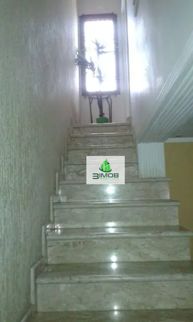 Casa com 6 quartos para alugar, 184m2 em Vila Guilherme, São Paulo - SP - imagem 7 Foto 7 de Casa com 6 quartos para alugar, 184m2 em Vila Guilherme, São Paulo - SP