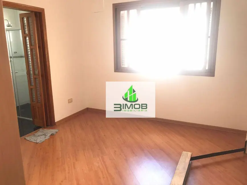 Foto 23 de Casa com 2 quartos para alugar, 310m2 em Vila Guilherme, São Paulo - SP