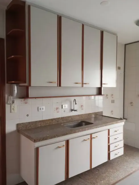 Foto 2 de Apartamento com 3 quartos à venda e para alugar, 130m2 em Bela Vista, São Paulo - SP