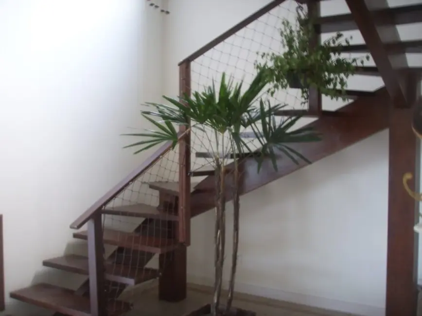 Casa com 2 quartos à venda, 250m2 em Praia do Estaleiro, Balneario Camboriu - SC - imagem 7 Foto 7 de Casa com 2 quartos à venda, 250m2 em Praia do Estaleiro, Balneario Camboriu - SC