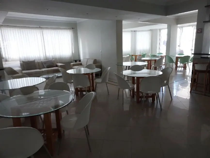 Apartamento com 2 quartos à venda, 75m2 em Centro, Balneario Camboriu - SC - imagem 6 Foto 6 de Apartamento com 2 quartos à venda, 75m2 em Centro, Balneario Camboriu - SC