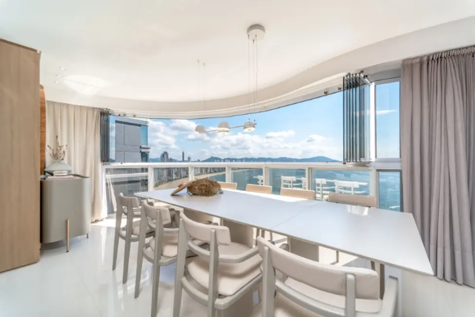 Foto 1 de Apartamento com 4 quartos à venda, 237m2 em Centro, Balneario Camboriu - SC