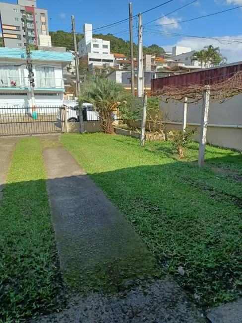 Casa com 2 quartos à venda, 90m2 em Tabuleiro (Monte Alegre), Camboriu - SC - imagem 1 Foto 1 de Casa com 2 quartos à venda, 90m2 em Tabuleiro (Monte Alegre), Camboriu - SC