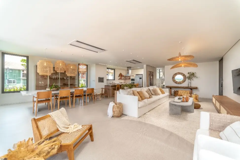 Casa com 4 quartos à venda, 458m2 em Praia do Estaleiro, Balneario Camboriu - SC - imagem 8 Foto 8 de Casa com 4 quartos à venda, 458m2 em Praia do Estaleiro, Balneario Camboriu - SC