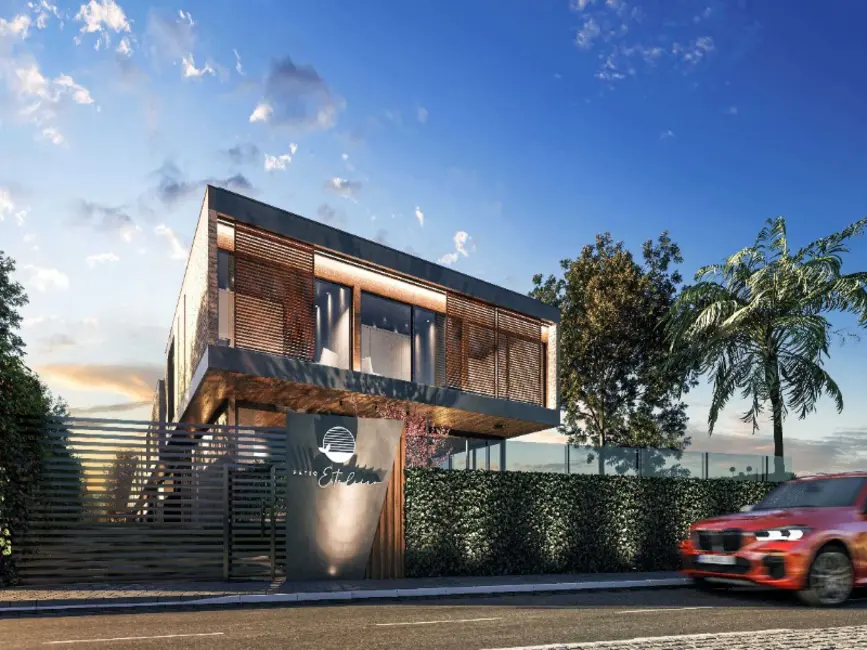 Sobrado à venda, 298m2 em Praia do Estaleiro, Balneario Camboriu - SC - imagem 2 Foto 2 de Sobrado à venda, 298m2 em Praia do Estaleiro, Balneario Camboriu - SC