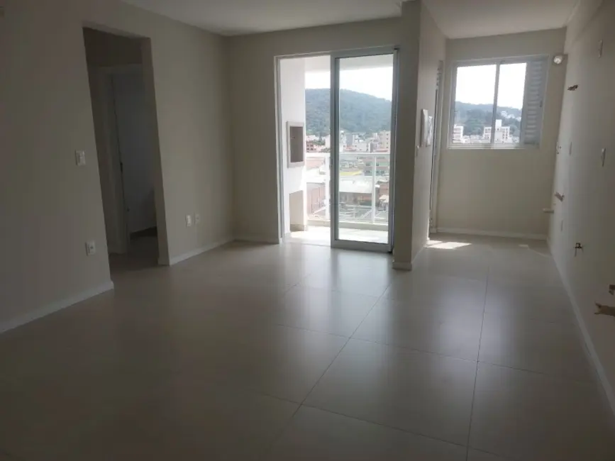 Foto 2 de Apartamento com 2 quartos à venda, 58m2 em Nações, Balneario Camboriu - SC