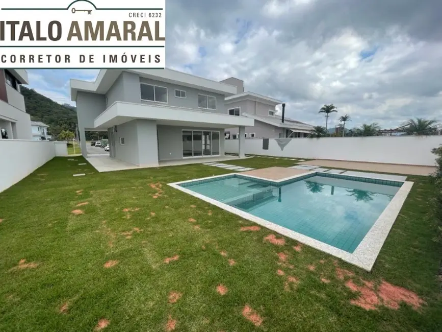 Foto 6 de Casa de Condomínio com 3 quartos à venda, 224m2 em Santa Regina, Camboriu - SC