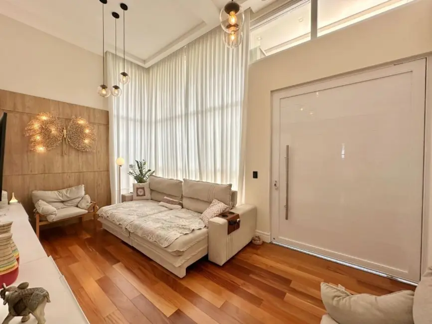 Foto 3 de Casa de Condomínio com 3 quartos à venda, 224m2 em Santa Regina, Camboriu - SC