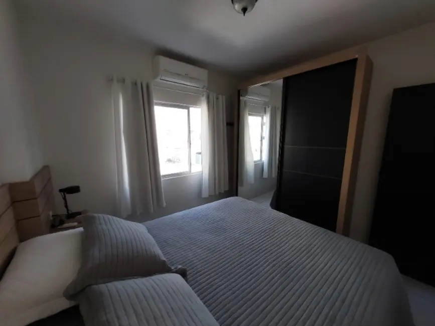 Apartamento com 2 quartos para alugar, 73m2 em Centro, Balneario Camboriu - SC - imagem 4 Foto 4 de Apartamento com 2 quartos para alugar, 73m2 em Centro, Balneario Camboriu - SC