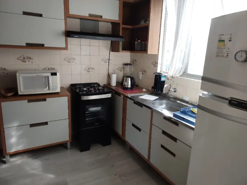 Apartamento com 2 quartos para alugar, 73m2 em Centro, Balneario Camboriu - SC - imagem 3 Foto 3 de Apartamento com 2 quartos para alugar, 73m2 em Centro, Balneario Camboriu - SC