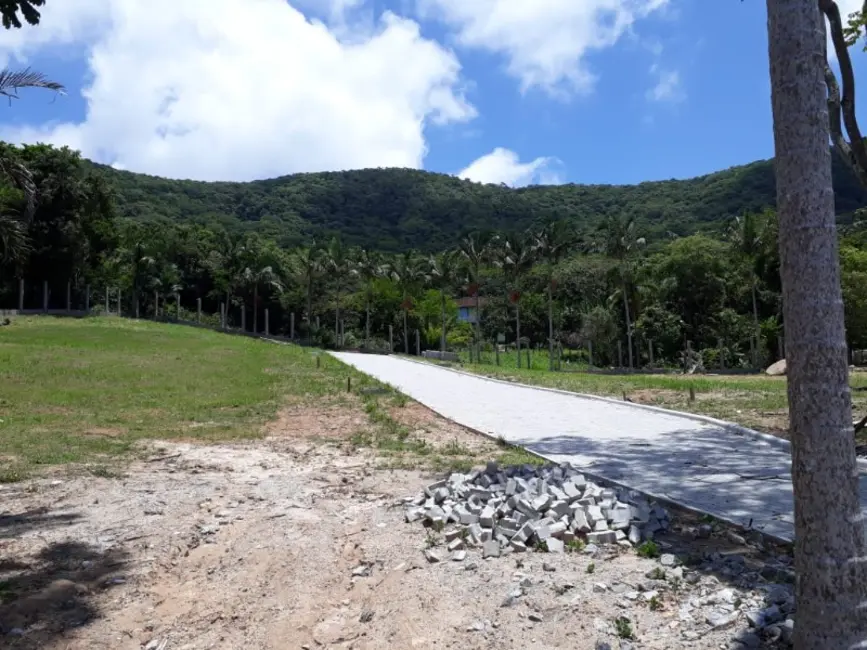 Foto 2 de Terreno / Lote à venda, 400m2 em Praia das Taquaras, Balneario Camboriu - SC