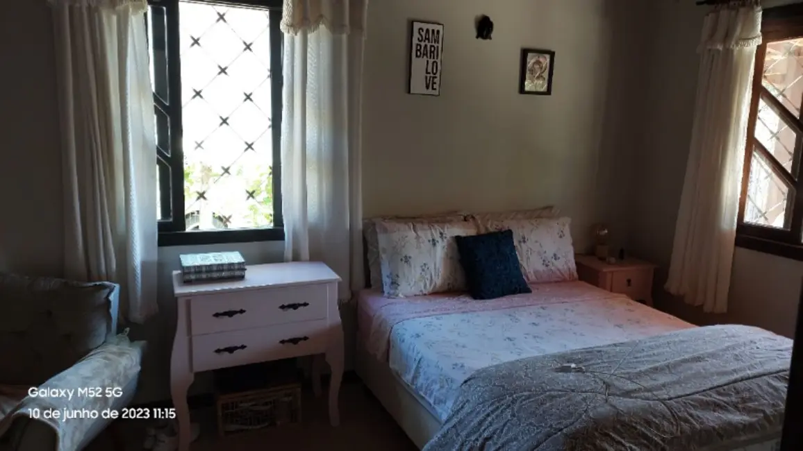 Sobrado com 2 quartos à venda, 100m2 em Praia do Estaleiro, Balneario Camboriu - SC - imagem 9 Foto 9 de Sobrado com 2 quartos à venda, 100m2 em Praia do Estaleiro, Balneario Camboriu - SC