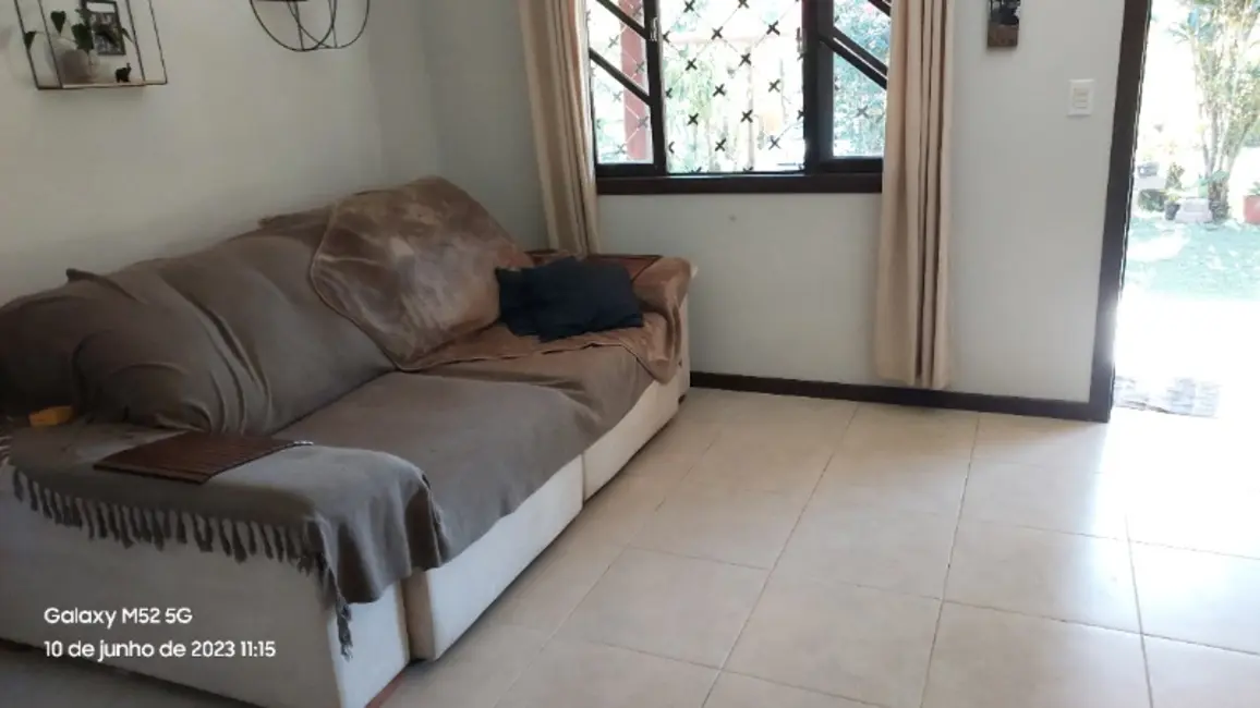 Sobrado com 2 quartos à venda, 100m2 em Praia do Estaleiro, Balneario Camboriu - SC - imagem 7 Foto 7 de Sobrado com 2 quartos à venda, 100m2 em Praia do Estaleiro, Balneario Camboriu - SC