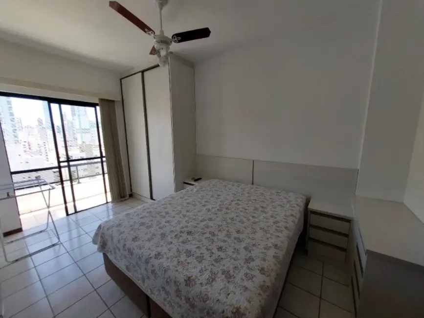 Apartamento com 2 quartos para alugar, 75m2 em Centro, Balneario Camboriu - SC - imagem 2 Foto 2 de Apartamento com 2 quartos para alugar, 75m2 em Centro, Balneario Camboriu - SC
