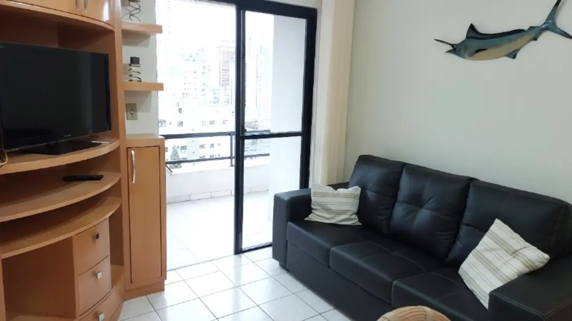 Apartamento com 2 quartos para alugar, 75m2 em Centro, Balneario Camboriu - SC - imagem 4 Foto 4 de Apartamento com 2 quartos para alugar, 75m2 em Centro, Balneario Camboriu - SC
