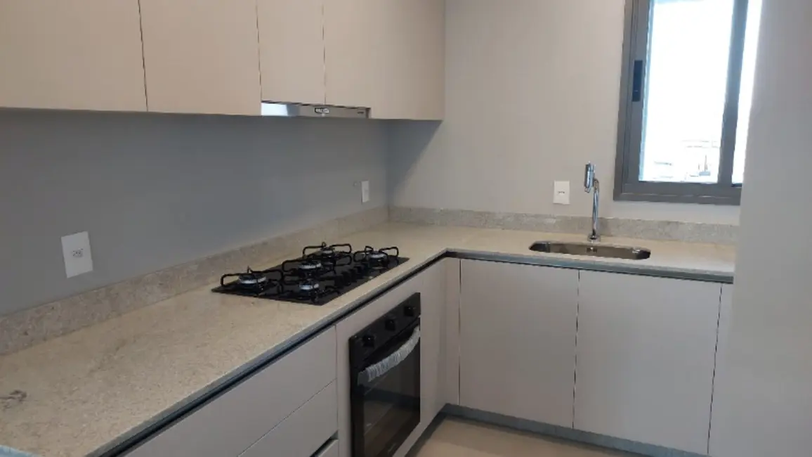 Apartamento com 3 quartos à venda, 143m2 em Centro, Balneario Camboriu - SC - imagem 4 Foto 4 de Apartamento com 3 quartos à venda, 143m2 em Centro, Balneario Camboriu - SC