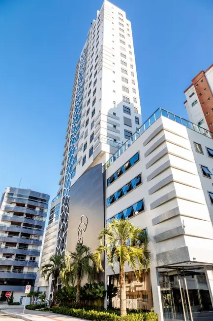 Foto 1 de Apartamento com 3 quartos à venda, 143m2 em Centro, Balneario Camboriu - SC