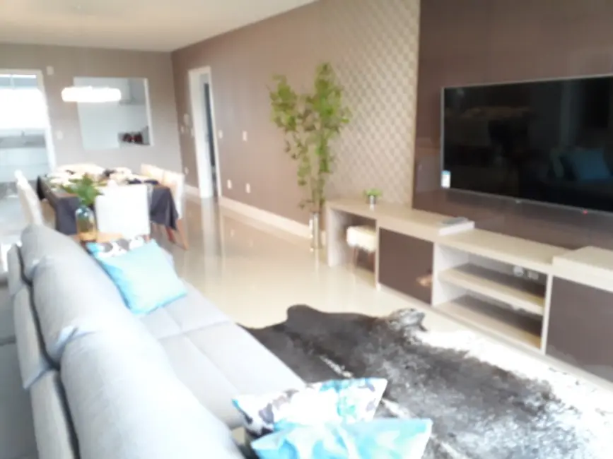 Apartamento com 4 quartos à venda, 151m2 em Centro, Balneario Camboriu - SC - imagem 3 Foto 3 de Apartamento com 4 quartos à venda, 151m2 em Centro, Balneario Camboriu - SC