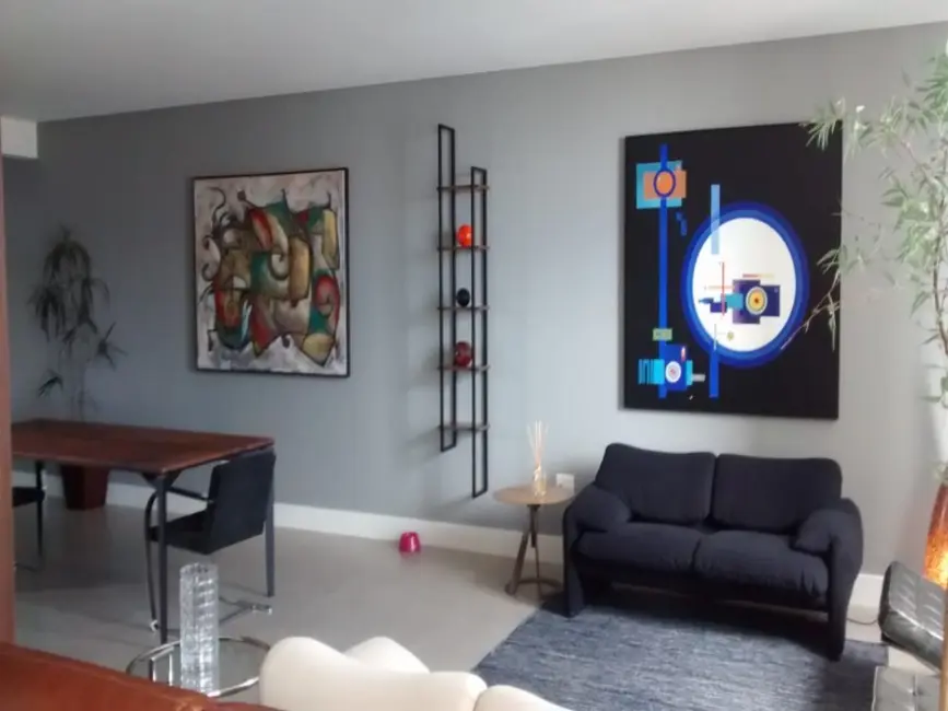 Apartamento com 3 quartos à venda, 134m2 em Centro, Balneario Camboriu - SC - imagem 8 Foto 8 de Apartamento com 3 quartos à venda, 134m2 em Centro, Balneario Camboriu - SC