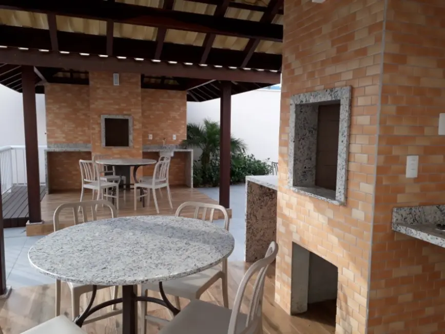 Foto 6 de Apartamento com 2 quartos à venda, 70m2 em Camboriu - SC